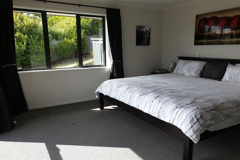 Photo of property in 37 Beachwood Drive, Hatfields Beach, Orewa, 0931
