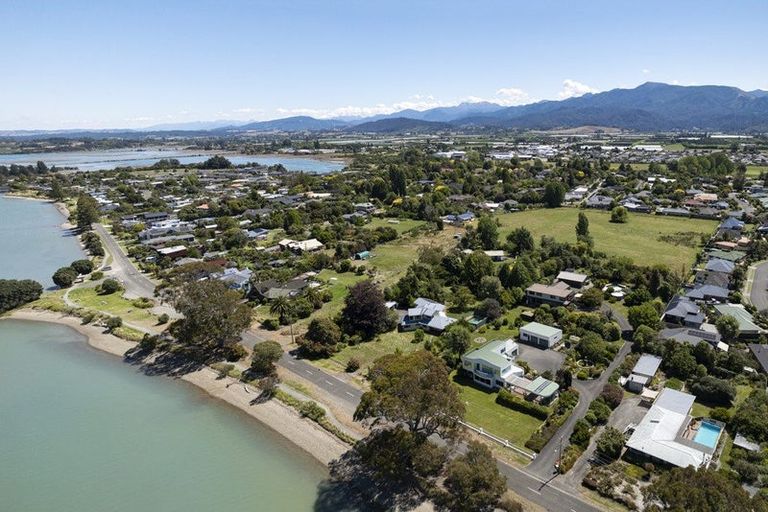 Photo of property in 35 Motueka Quay, Motueka, 7120