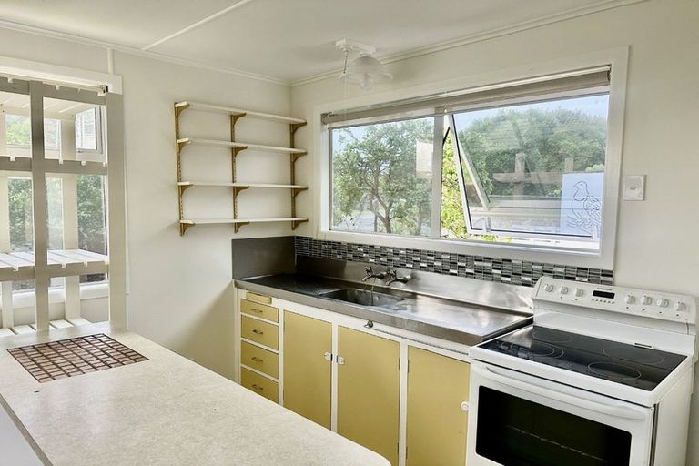 Photo of property in 12 Shoebridge Crescent, Ngunguru, Whangarei, 0173