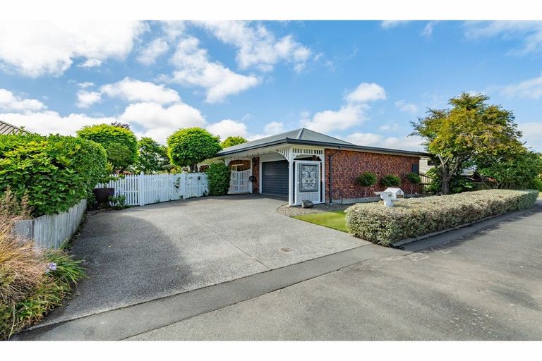 Photo of property in 11 Canon Stack Place, Kaiapoi, 7630
