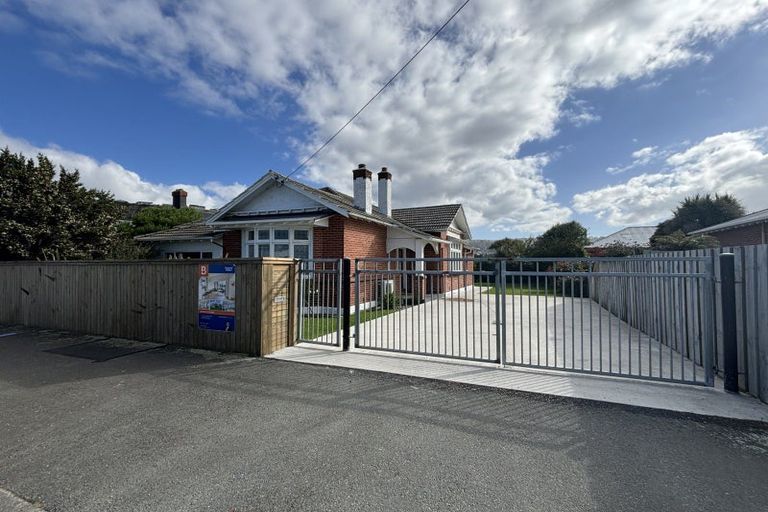 Photo of property in 356 Bay View Road, Saint Clair, Dunedin, 9012