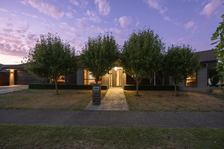 Photo of property in 47 Geneva Terrace, Kelvin Grove, Palmerston North, 4414