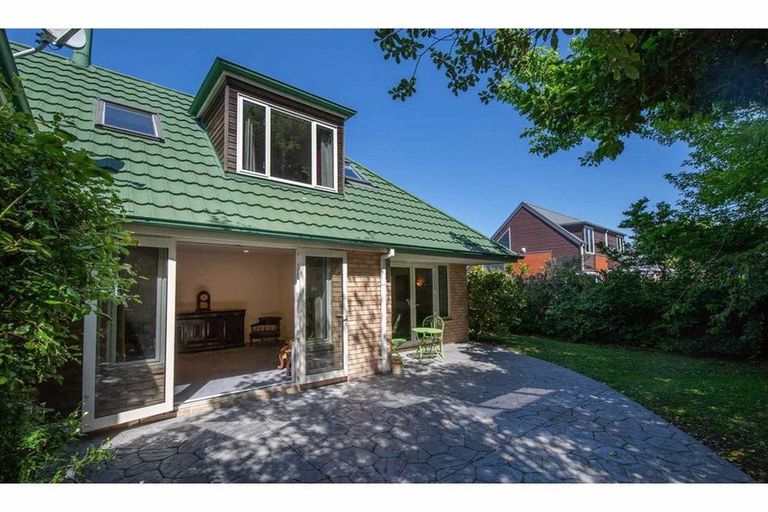 Photo of property in 4/37 Avonhead Road, Avonhead, Christchurch, 8042