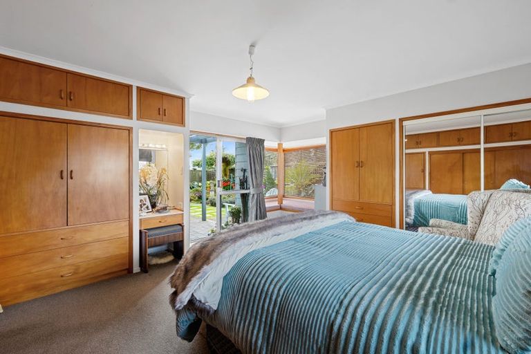 Photo of property in 6 Argyle Place, Highlands Park, New Plymouth, 4312