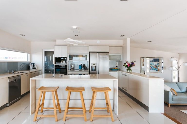 Photo of property in 1026b Papamoa Beach Road, Papamoa Beach, Papamoa, 3118