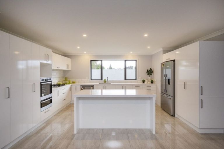 Photo of property in 5 Grand Oaks Drive, Awapuni, Palmerston North, 4412