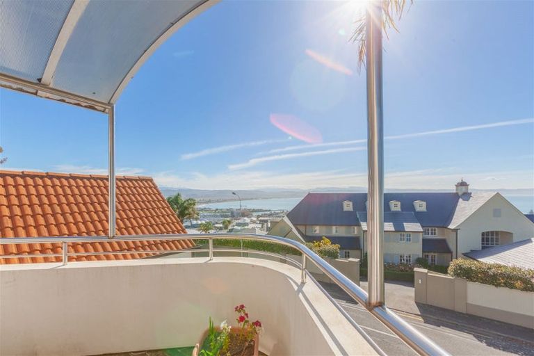 Photo of property in 3 George Street, Hospital Hill, Napier, 4110