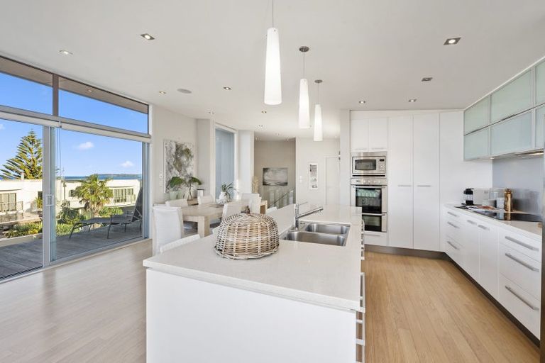 Photo of property in 27 Rita Way, Omaha, 0986