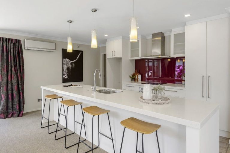 Photo of property in 14 Jefferson Close, Halswell, Christchurch, 8025