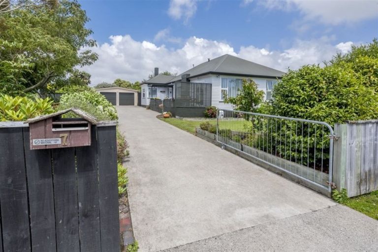 Photo of property in 7 Clark Street, Levin, 5510