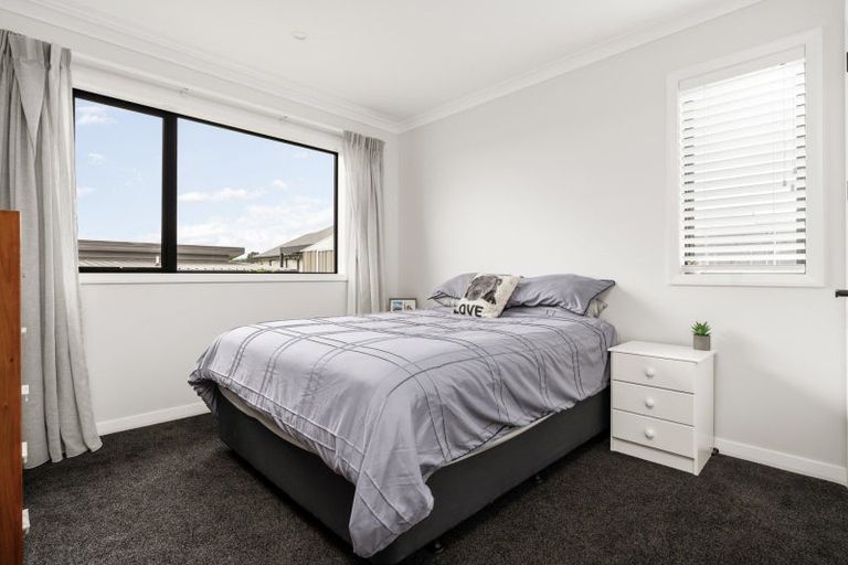 Photo of property in 5 Manotini Way, Pyes Pa, Tauranga, 3112