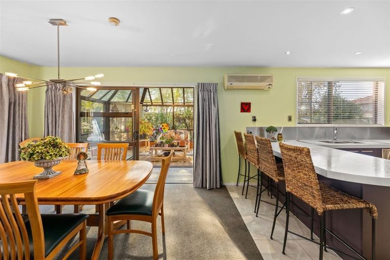 Photo of property in 32 Halswell Junction Road, Halswell, Christchurch, 8025