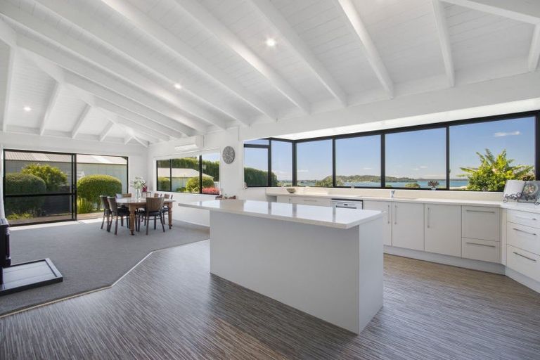 Photo of property in 139 Athenree Road, Athenree, Katikati, 3177