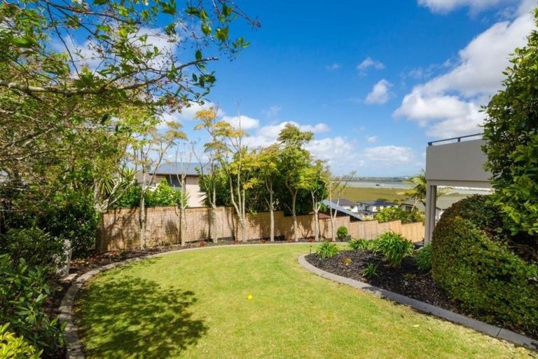 Photo of property in 37 Bannings Way, Hobsonville, Auckland, 0618