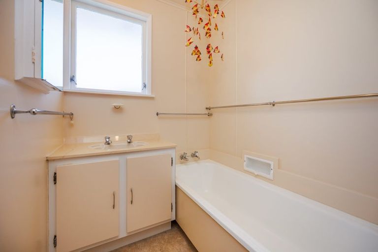 Photo of property in 49 Anakiwa Street, Kelvin Grove, Palmerston North, 4414