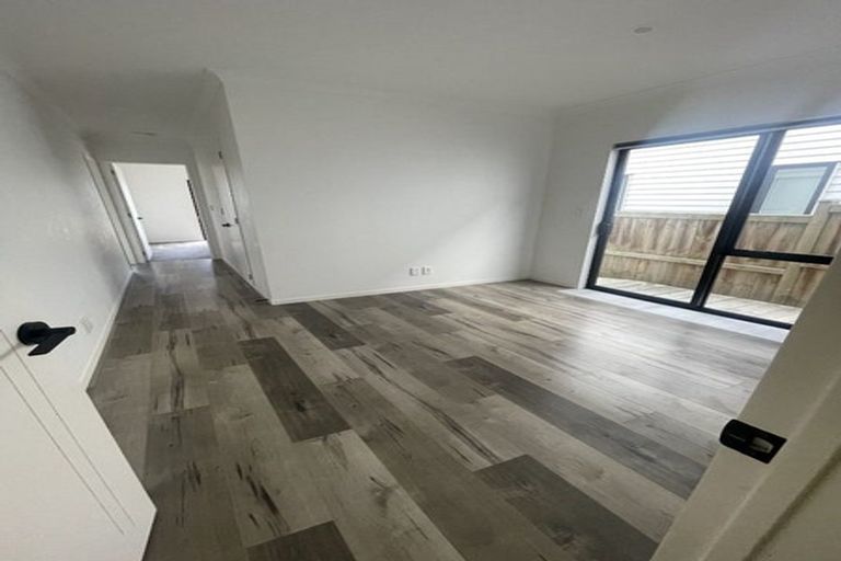 Photo of property in 14 Horsefields Drive, Flat Bush, Auckland, 2019