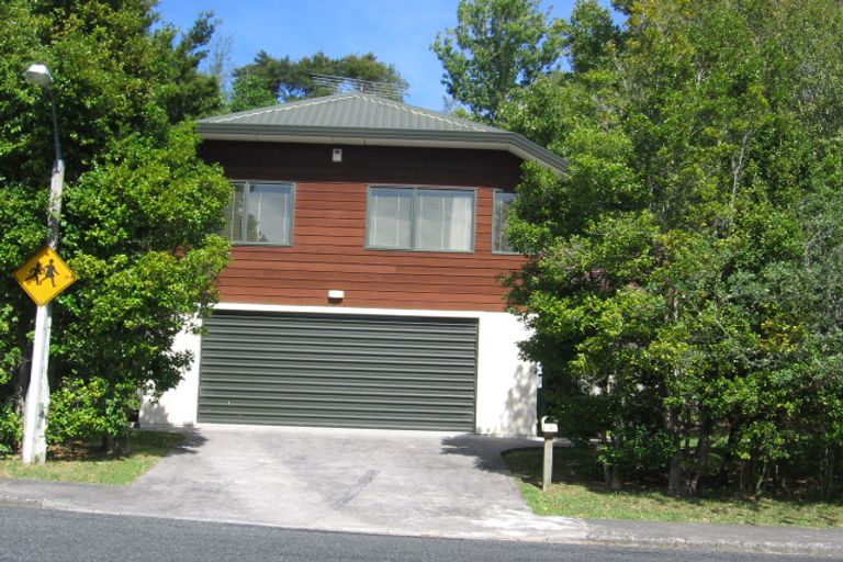 Photo of property in 3 Berne Place, Birkenhead, Auckland, 0626
