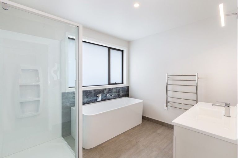 Photo of property in 18 Tawhai Crescent, Wharewaka, Taupo, 3330