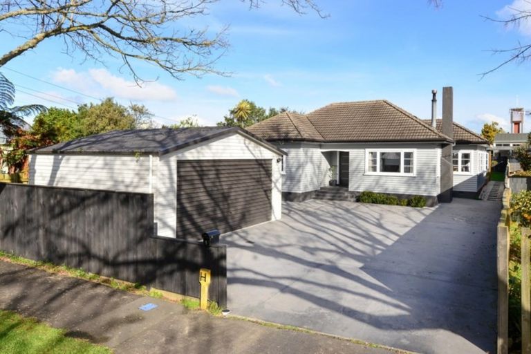 Photo of property in 1 Olwyn Terrace, Dinsdale, Hamilton, 3204