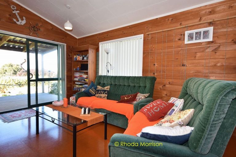 Photo of property in 19 Ngatoto Road, Tinopai, Matakohe, 0593