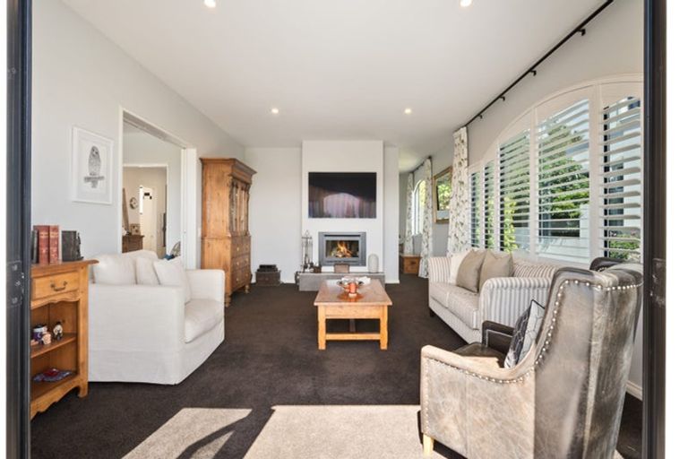 Photo of property in 39 Overdale Drive, Cashmere, Christchurch, 8022