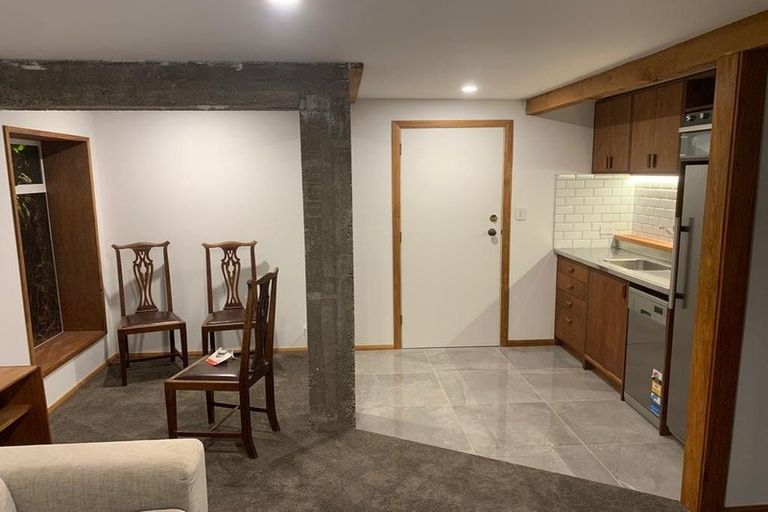 Photo of property in 34 Cannon Hill Crescent, Mount Pleasant, Christchurch, 8081