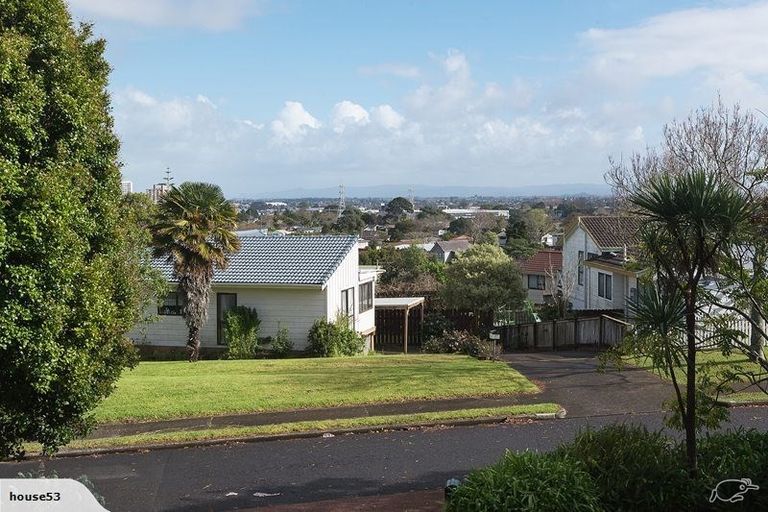 Photo of property in 26 Rotoma Rise, Clover Park, Auckland, 2019