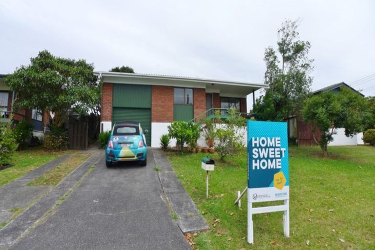Photo of property in 1 Palomino Drive, Henderson, Auckland, 0612