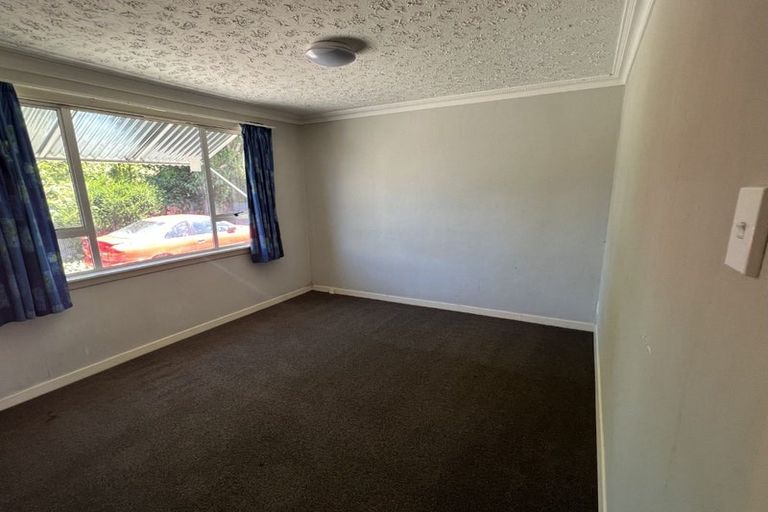 Photo of property in 16 Sawyers Arms Road, Northcote, Christchurch, 8052
