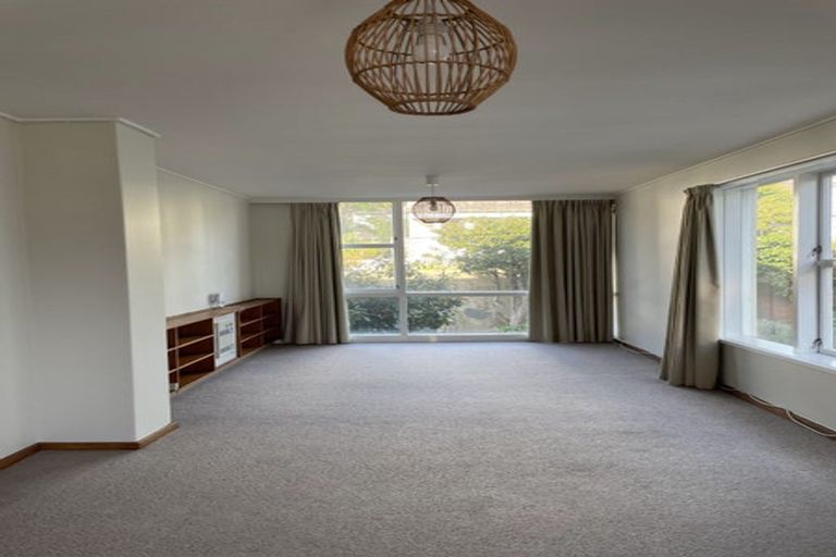 Photo of property in Embassy Court, 72 Brougham Street, Mount Victoria, Wellington, 6011