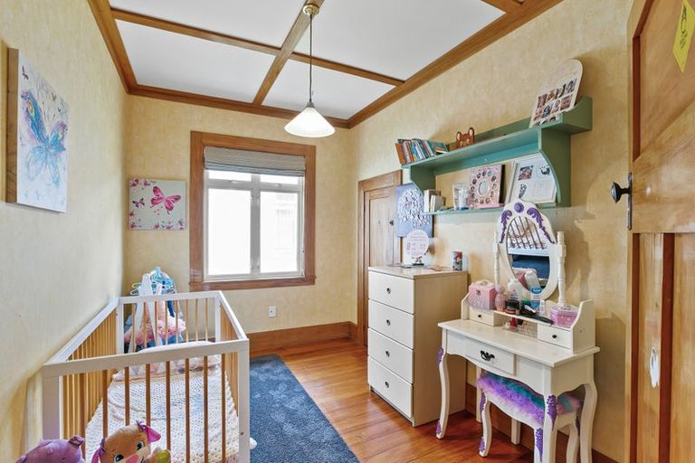 Photo of property in 14 Mclean Street, Strandon, New Plymouth, 4312