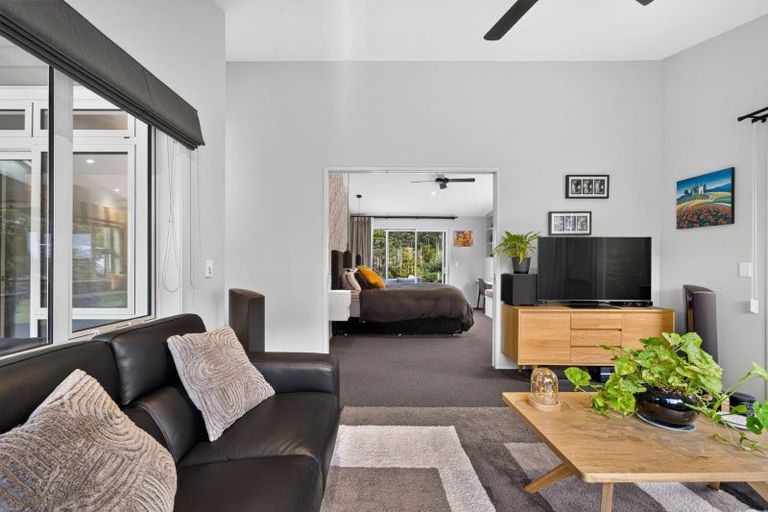 Photo of property in 101 Mount Albion Rise, Taupaki, Henderson, 0782