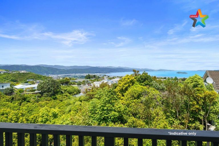 Photo of property in 10 Laurel Grove, Maungaraki, Lower Hutt, 5010