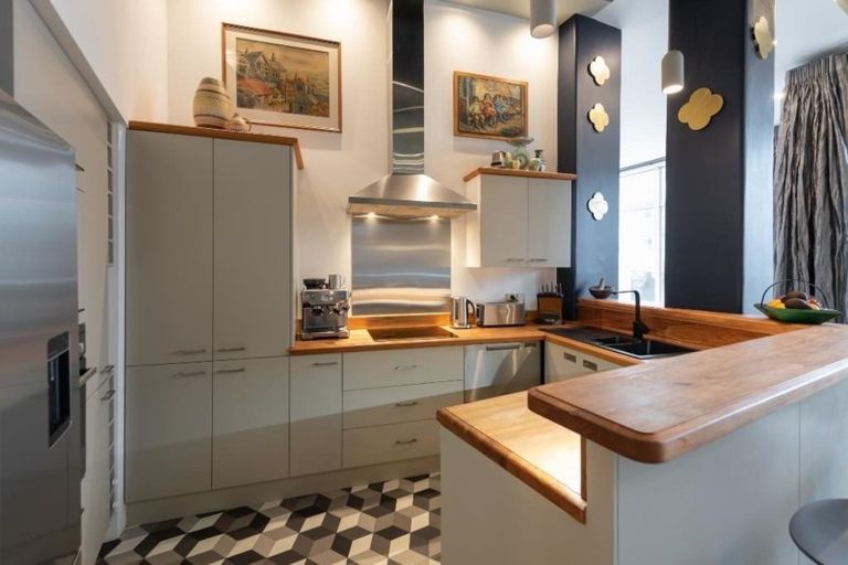 Photo of property in Stadium Garden Flats, 108/107 Thorndon Quay, Pipitea, Wellington, 6011