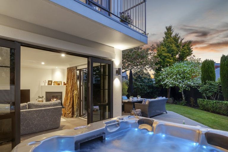 Photo of property in 61 Waitikiri Drive, Parklands, Christchurch, 8083