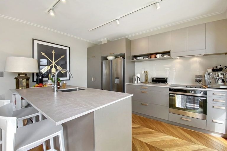 Photo of property in Chevron Suites, 701/8 Chaffers Street, Te Aro, Wellington, 6011