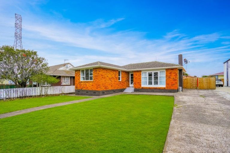 Photo of property in 27 Harania Avenue, Favona, Auckland, 2024