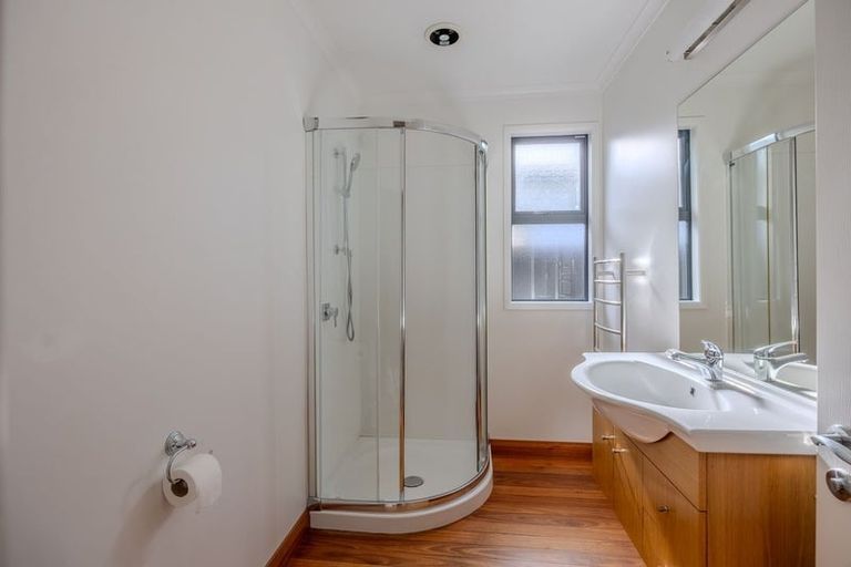 Photo of property in 208 Warren Street, Wanaka, 9305