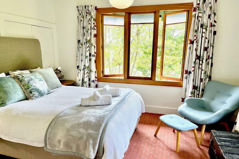 Photo of property in 8 Rutland Street, Picton, 7220