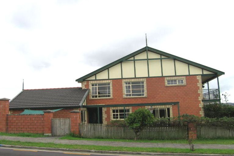 Photo of property in 16 Lucienne Drive, Ranui, Auckland, 0612