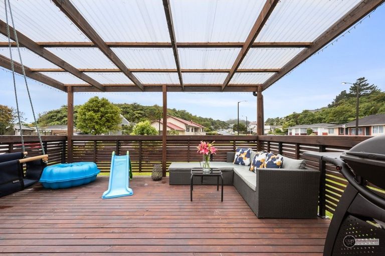 Photo of property in 187b Major Drive, Kelson, Lower Hutt, 5010