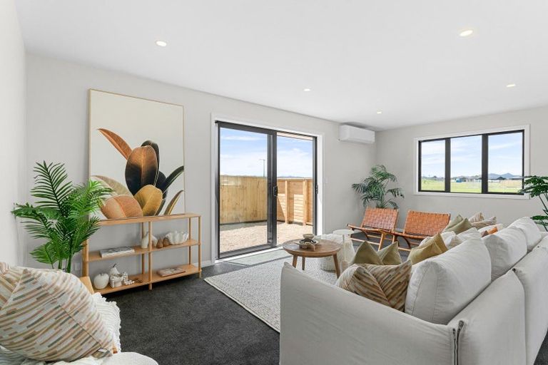 Photo of property in 59 Te Taniwha Road, One Tree Point, 0118