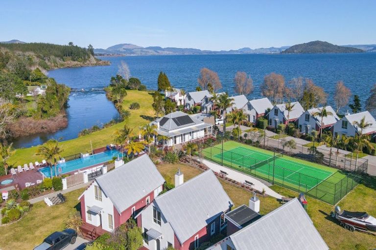 Photo of property in 9/1420 Hamurana Road, Mourea, Rotorua, 3074
