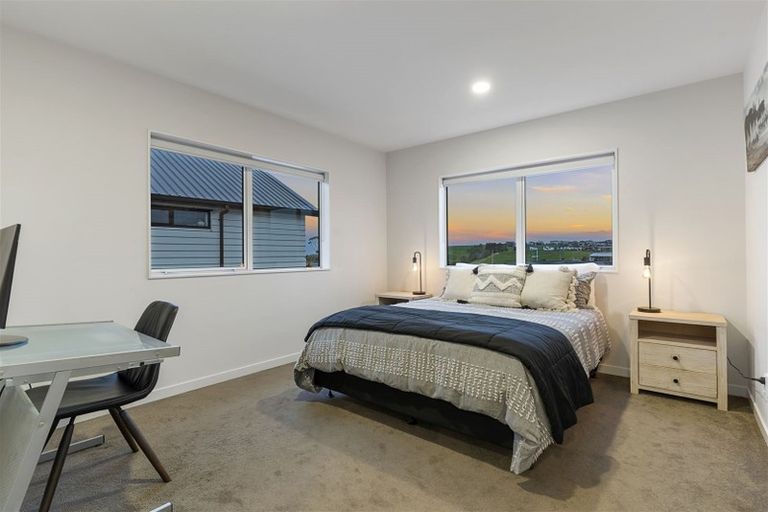 Photo of property in 11 Keel Street, Long Bay, Auckland, 0630