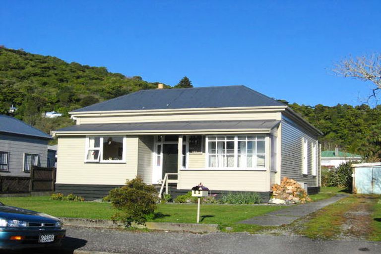 Photo of property in 39 Shakespeare Street, Greymouth, 7805