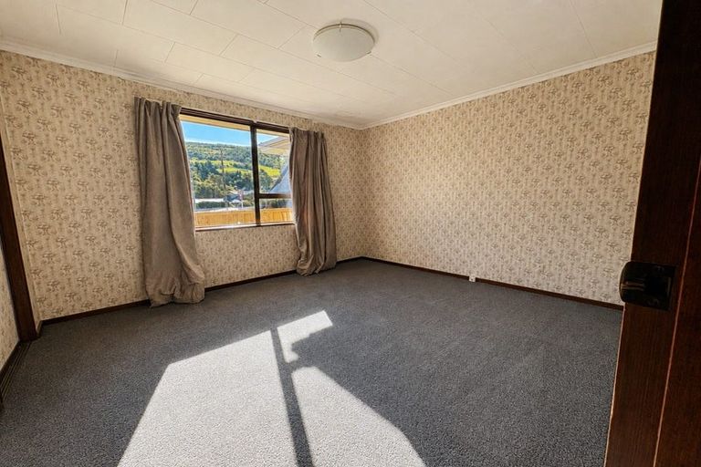 Photo of property in 1 Carlton Street, North East Valley, Dunedin, 9010