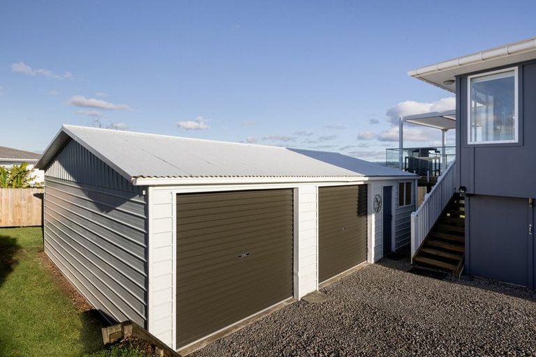 Photo of property in 35 Coppelia Avenue, Omokoroa, 3114