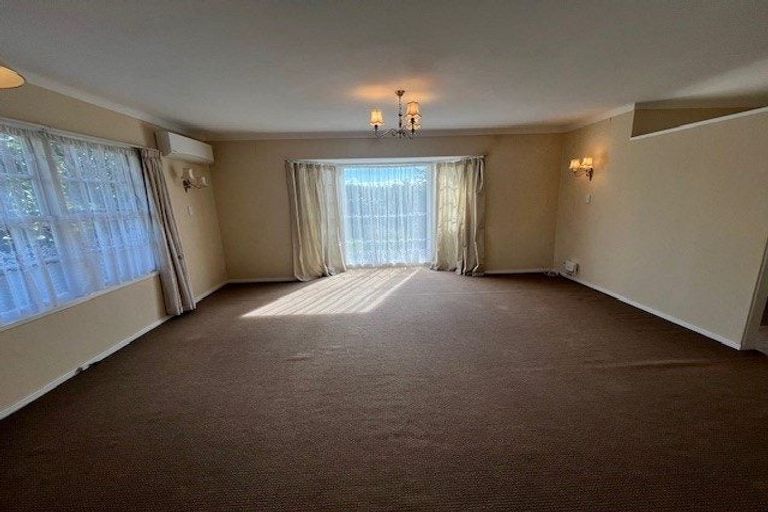 Photo of property in 2/11 Beaconview Rise, Farm Cove, Auckland, 2012