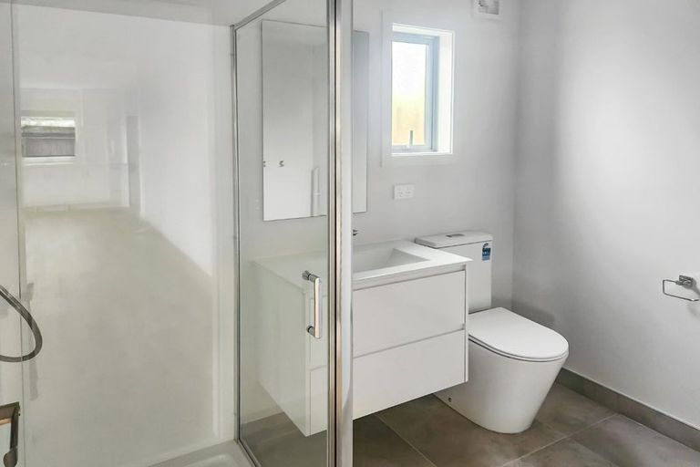 Photo of property in 6a Russell Street, Waterloo, Lower Hutt, 5011