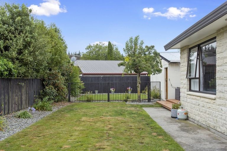 Photo of property in 257 Queenspark Drive, Parklands, Christchurch, 8083